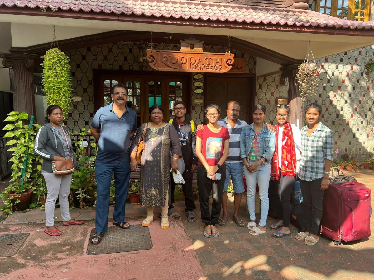 Kuppath Inn Kochi Buitenkant foto